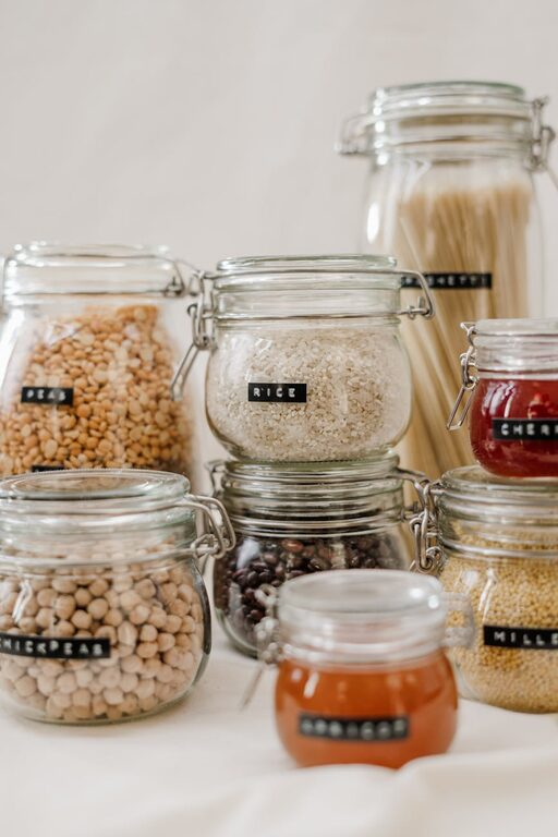 How to Keep a Tidy Fridge and Pantry: Simple Tips for Organized Storage